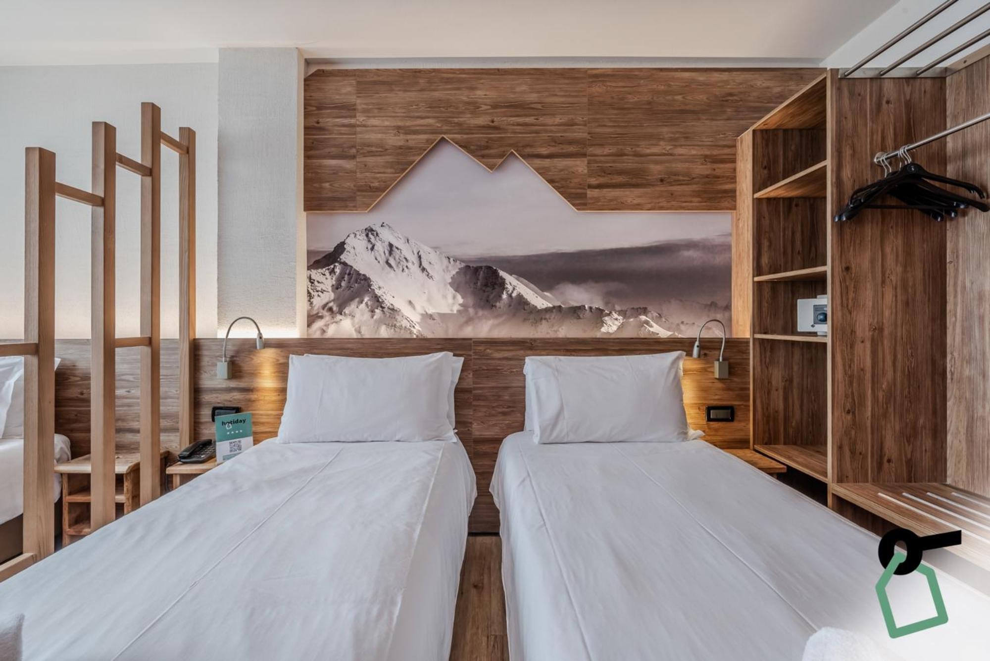 Hotiday Chalet Sestriere Vialattea Exterior photo