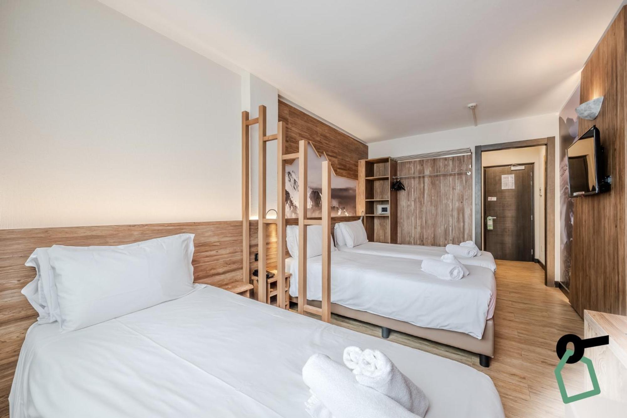 Hotiday Chalet Sestriere Vialattea Exterior photo
