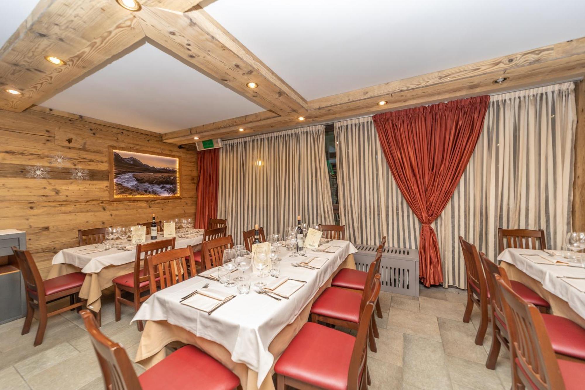 Hotiday Chalet Sestriere Vialattea Exterior photo
